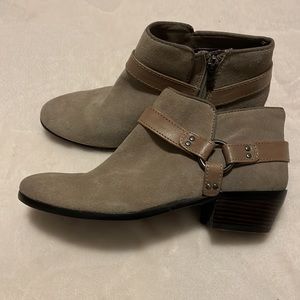 Sam Edelman Phoenix ankle booties 6.5